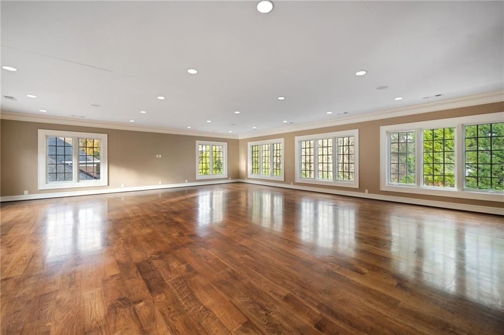 listing image 147