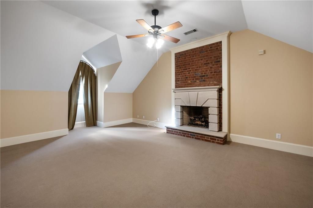 listing image 82