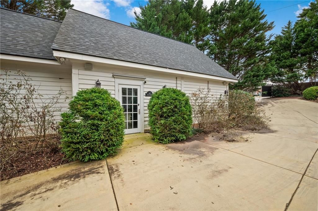 listing image 105