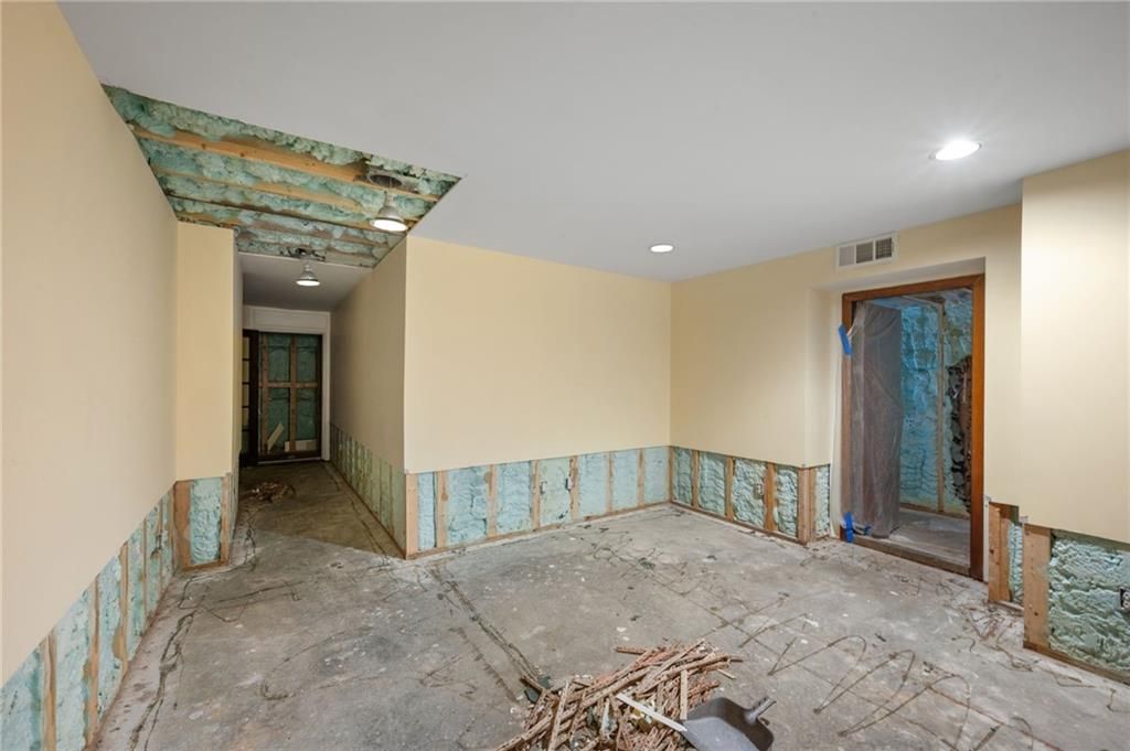 listing image 141