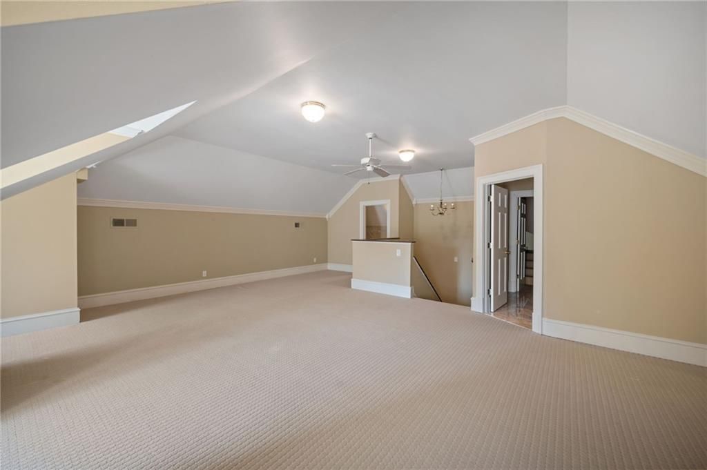 listing image 162