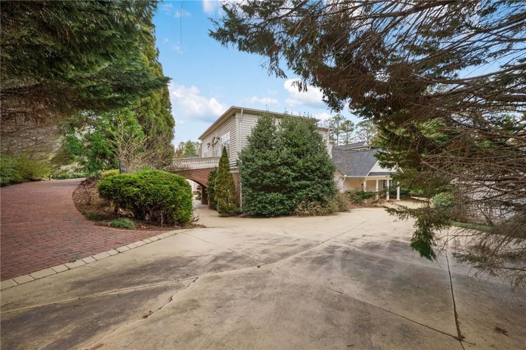 listing image 110