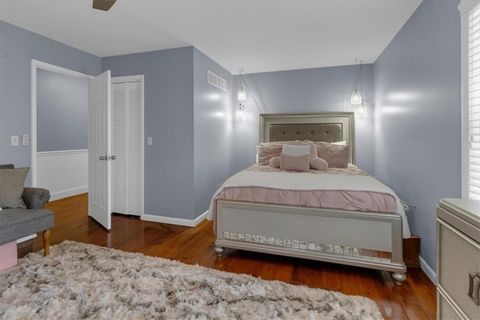 listing image 50