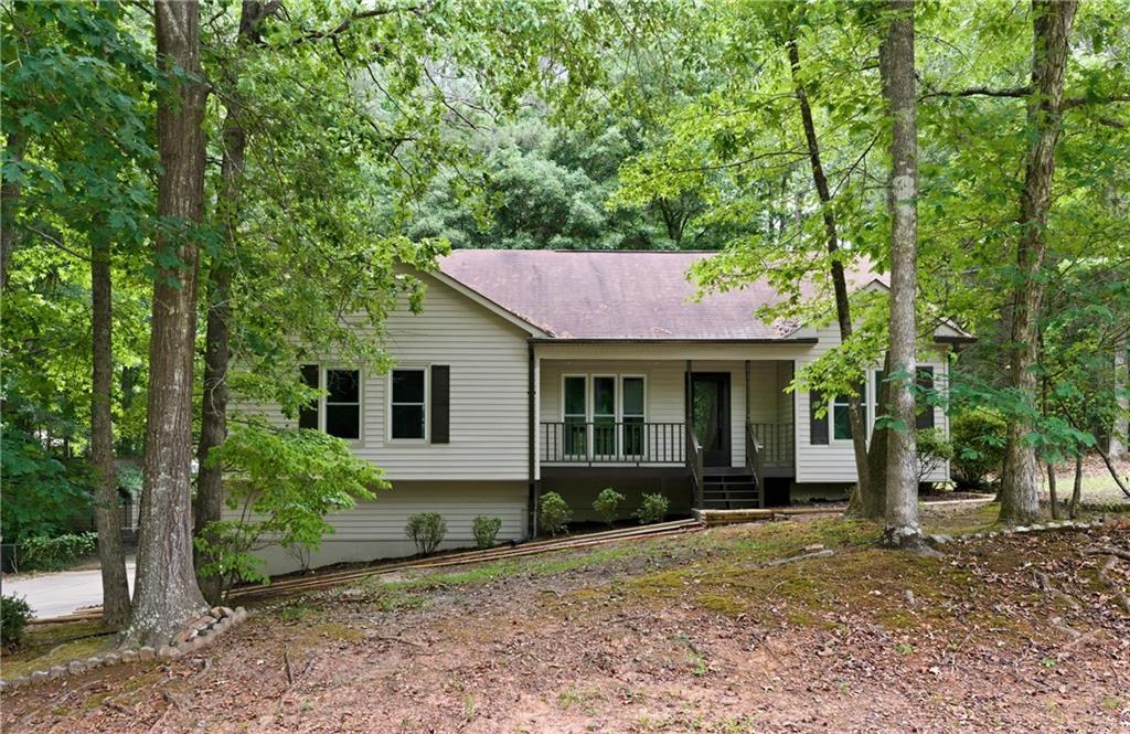 195 Lakeside Drive