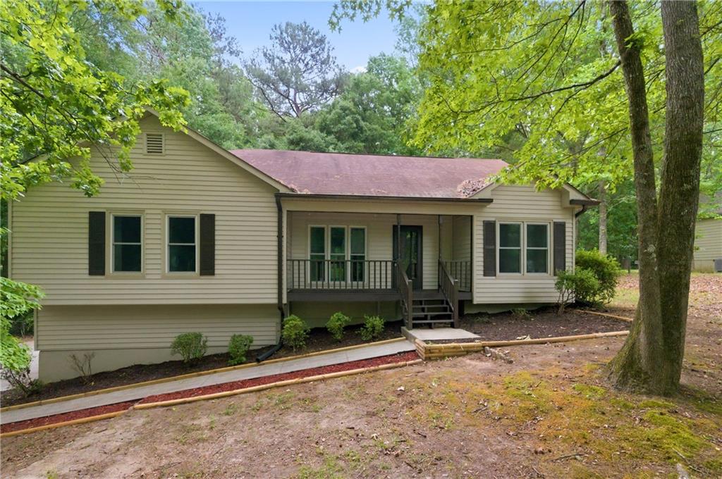 195 Lakeside Drive