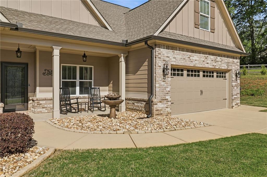 72 Meadowfinch Drive