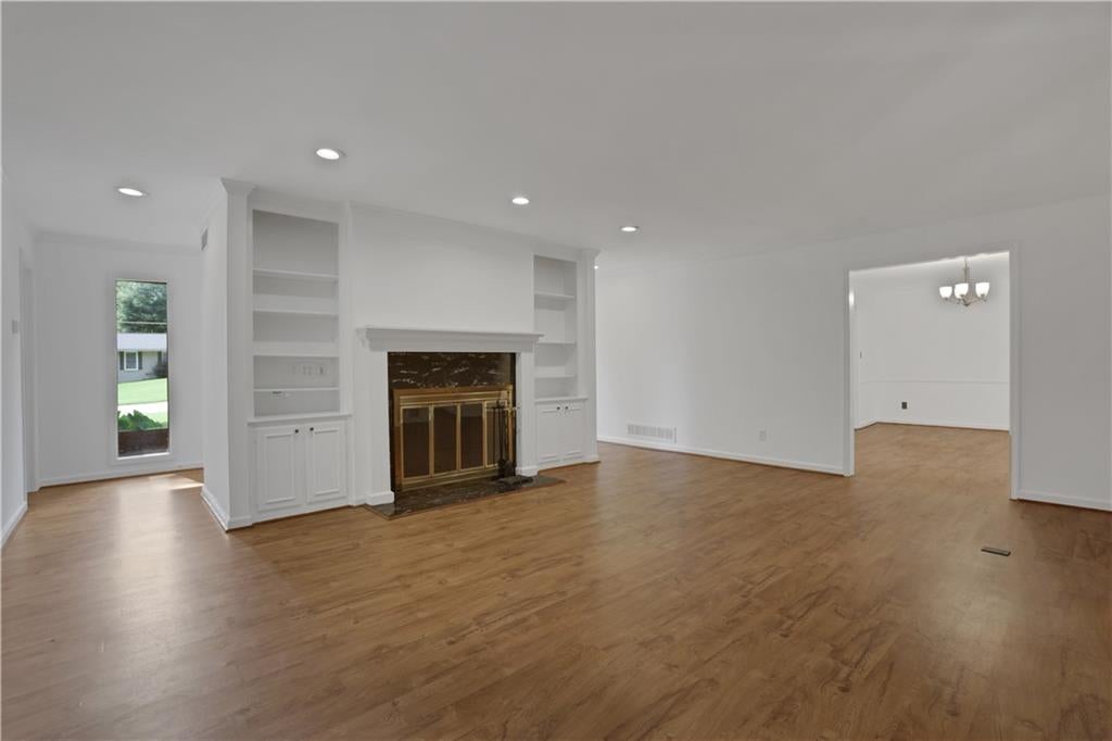 4405 Bonaparte Drive
