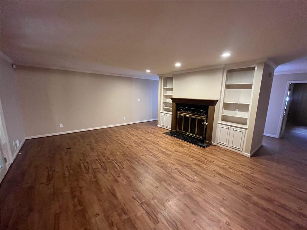 4405 Bonaparte Drive