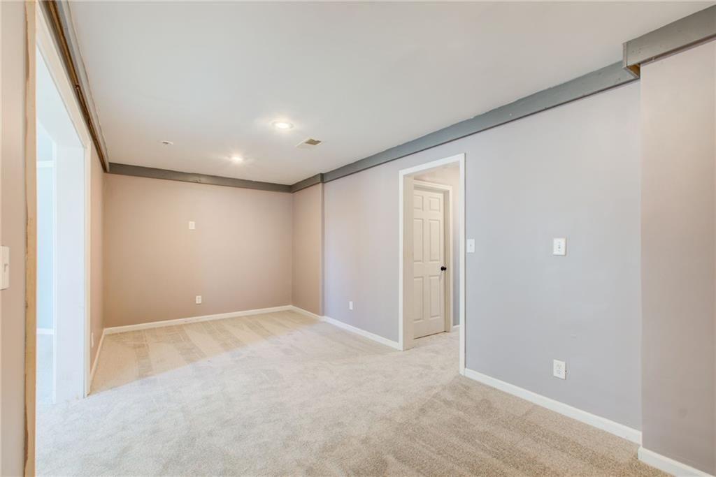 7933 Heathmore Drive, Fairburn, Georgia image 37