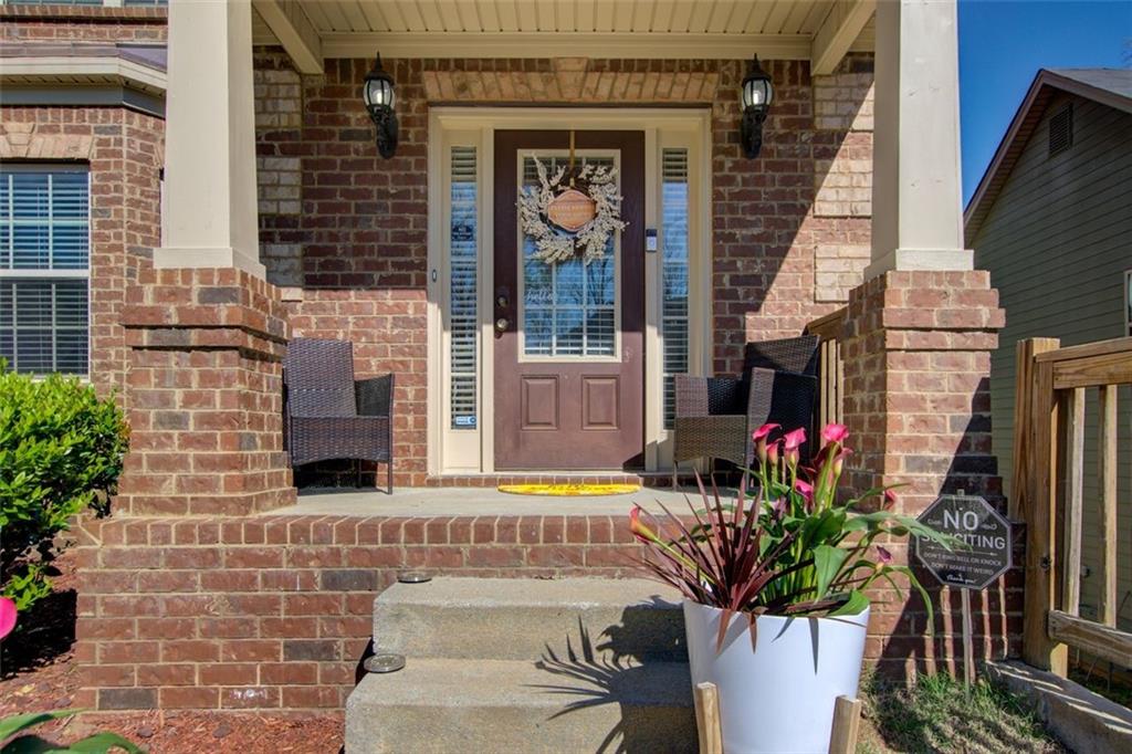 7933 Heathmore Drive, Fairburn, Georgia image 3