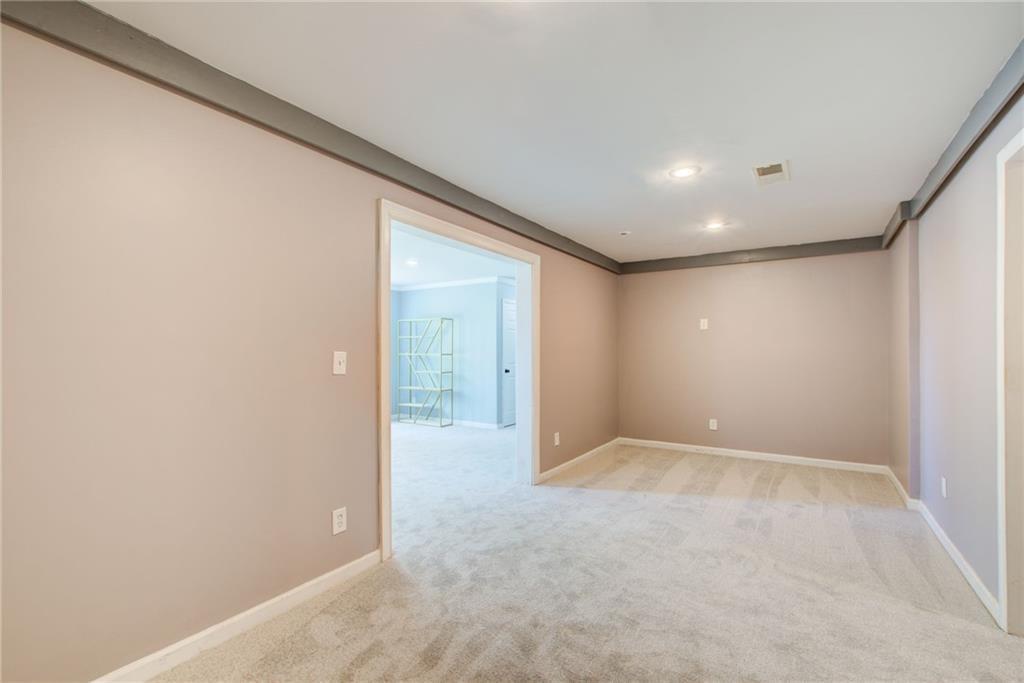 7933 Heathmore Drive, Fairburn, Georgia image 39