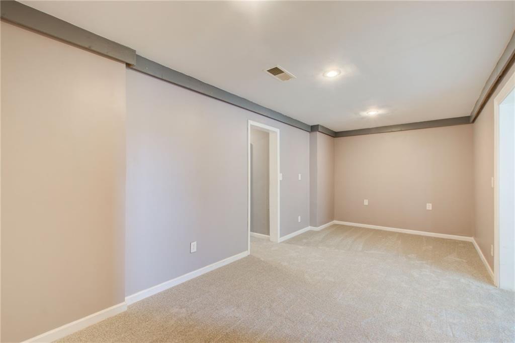 7933 Heathmore Drive, Fairburn, Georgia image 38