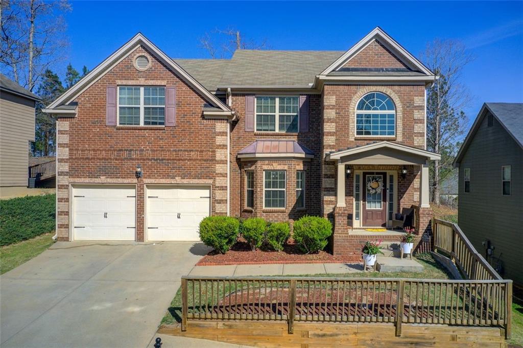 7933 Heathmore Drive, Fairburn, Georgia image 1