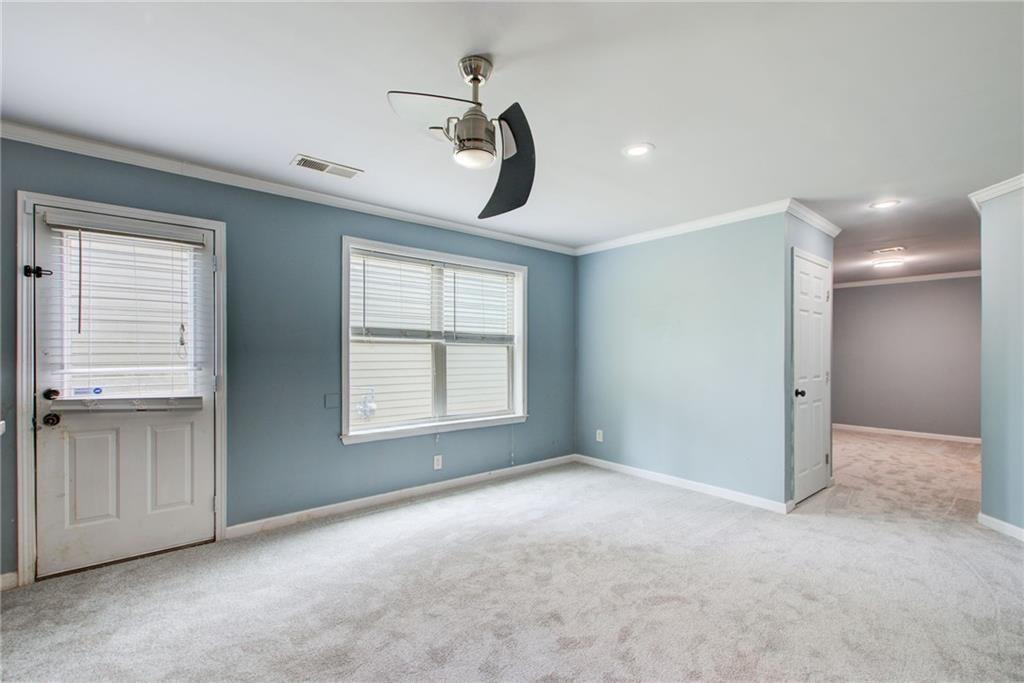 7933 Heathmore Drive, Fairburn, Georgia image 36