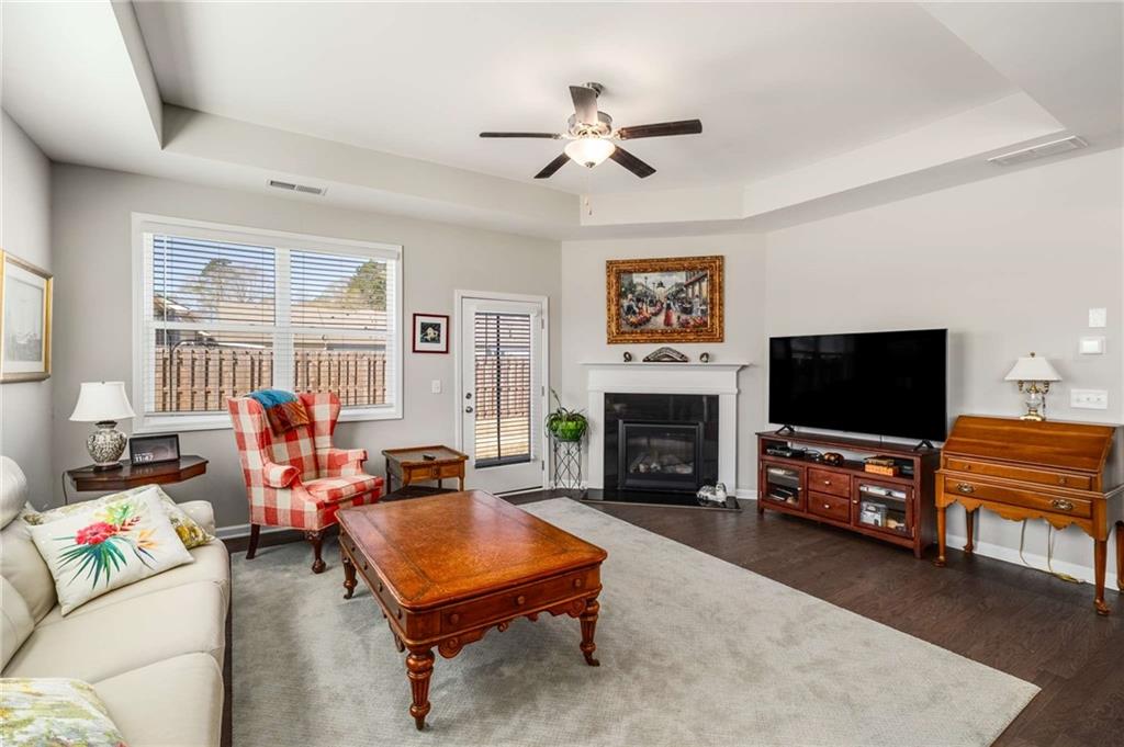 2910 Bishopstone Way, Cumming, Georgia image 10