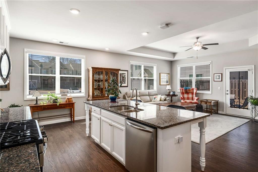 2910 Bishopstone Way, Cumming, Georgia image 18