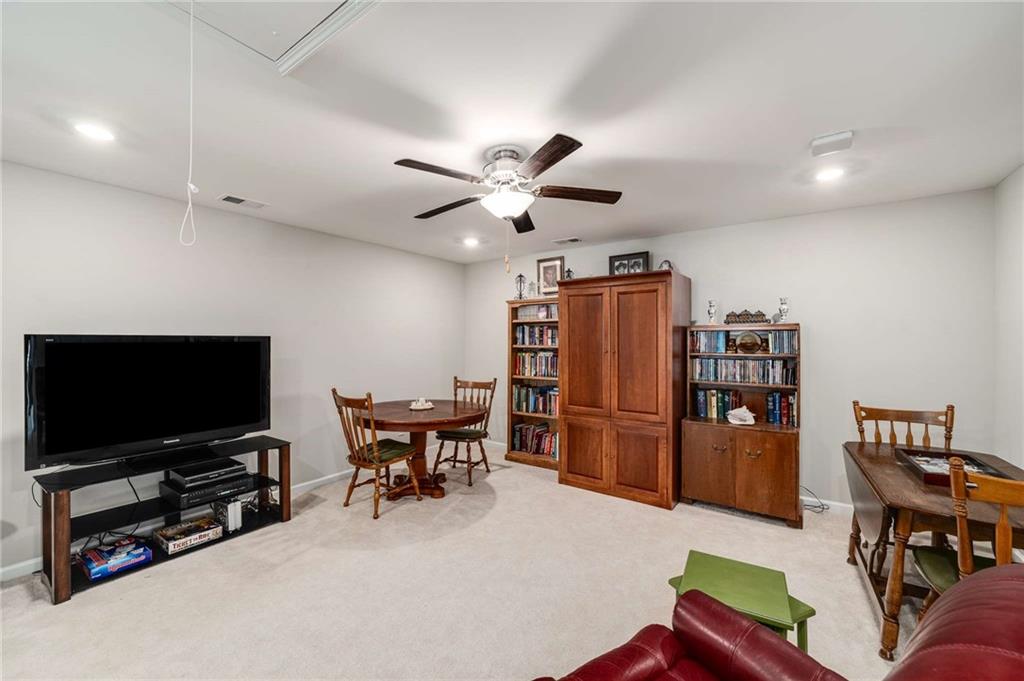 2910 Bishopstone Way, Cumming, Georgia image 33