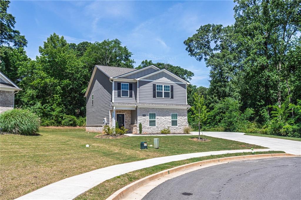 653 Meadows Farm Way