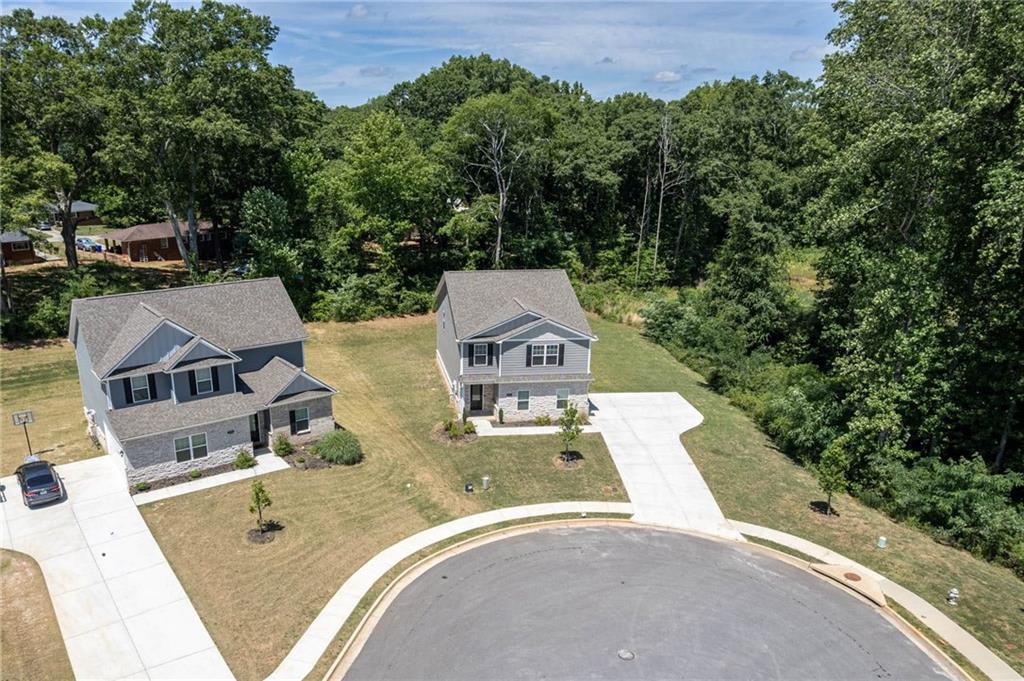 653 Meadows Farm Way