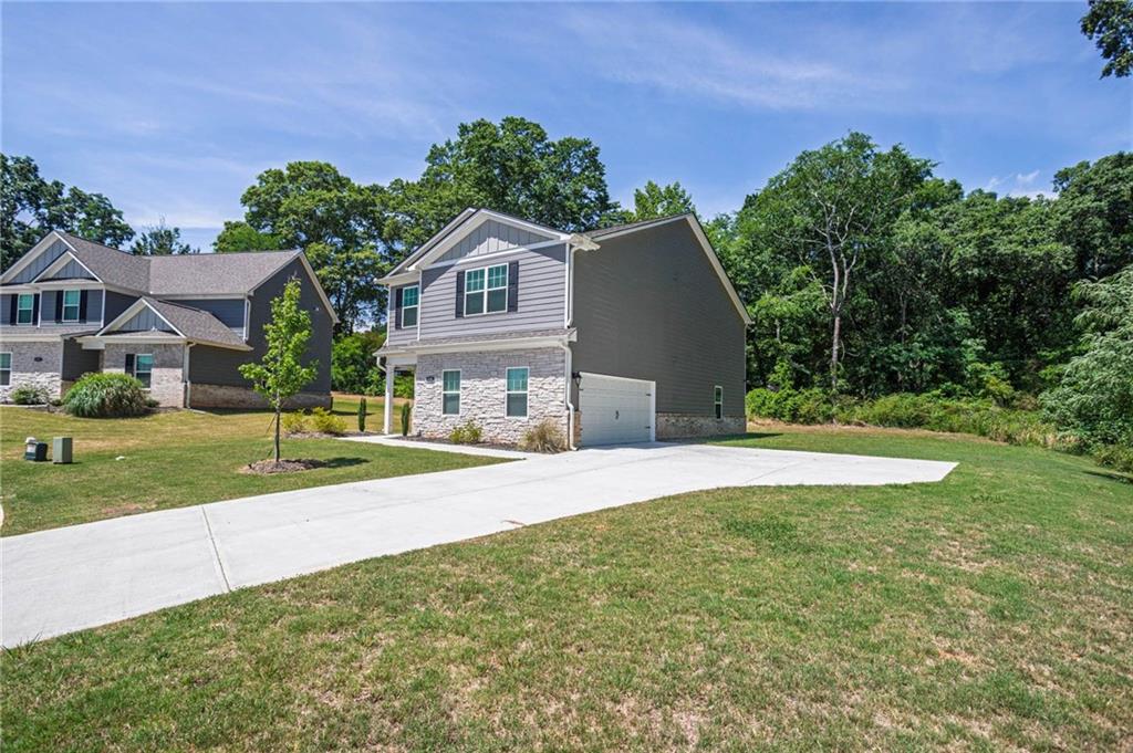 653 Meadows Farm Way