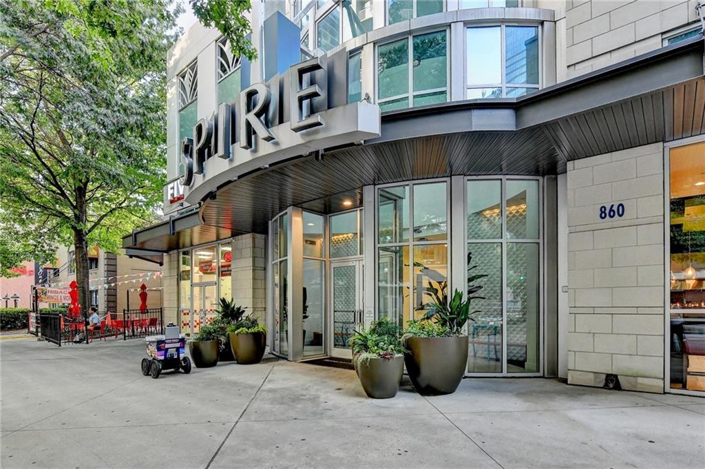 860 Peachtree Street NE 2209
