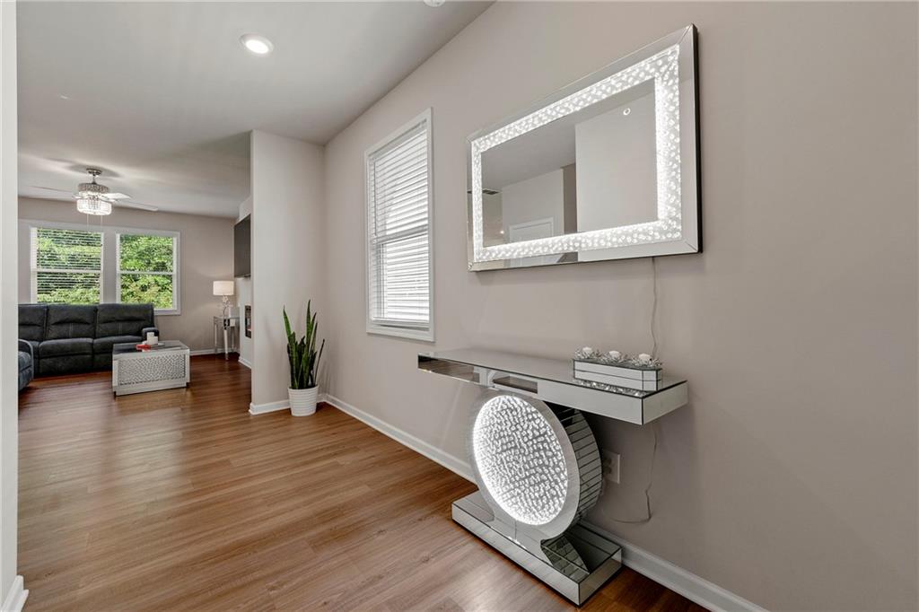 32 Westend Way