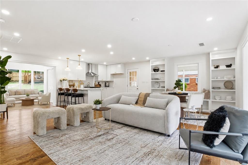 3430 Longleaf Drive