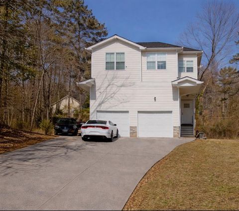 2035 Lois Place NW Atlanta GA 30318