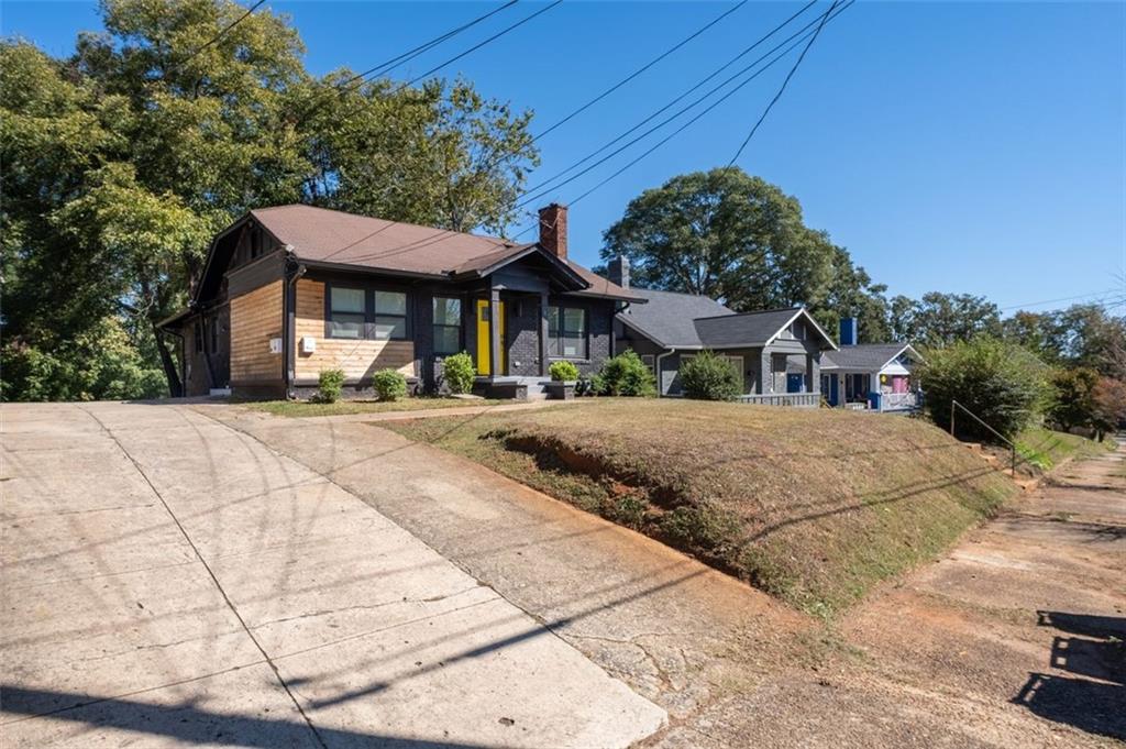 1527 OLYMPIAN Way SW