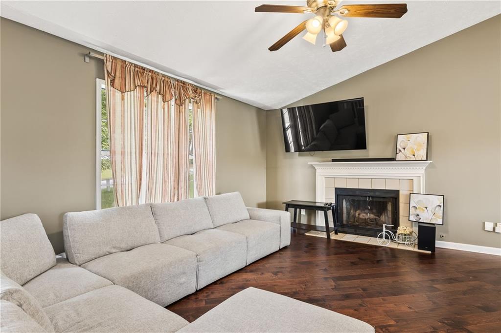 220 Magnolia Tree Court