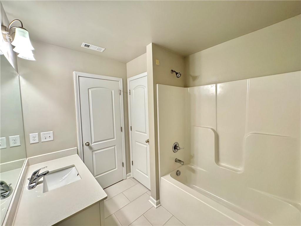 5576 Rockfern Drive Dr, Lilburn, Georgia image 19
