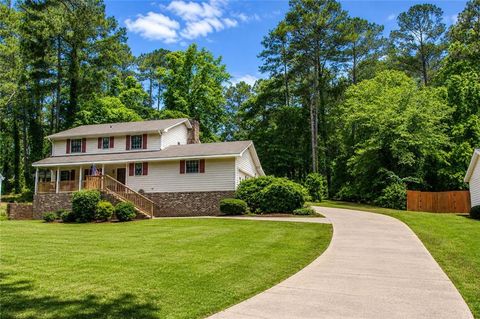 Homes For Sale - 5057 Kurt Lane<br/> Conyers, GA 30094