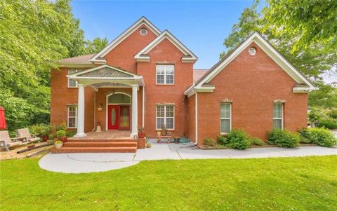 Homes For Sale - 915 Chipley Court<br/> Marietta, GA 30062