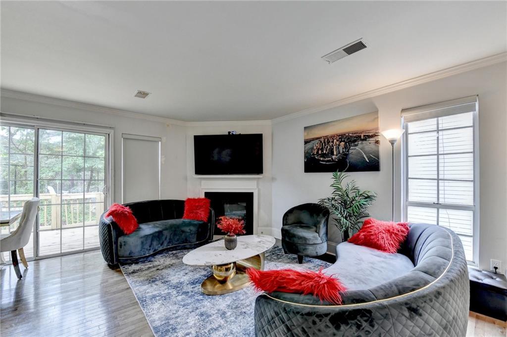 3400 Spring Harbour Drive