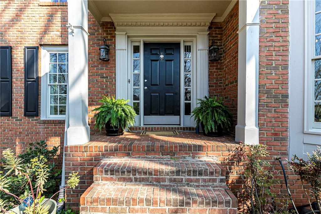 1561 Halisport Lake Drive NW