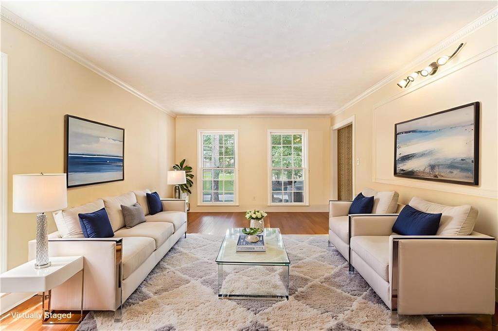1579 Howell Highlands Drive