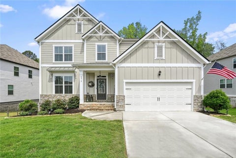 Homes For Sale - 6915 Rambling Vale<br/> Cumming, GA 30028