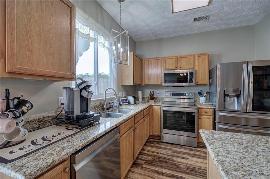 338 Oak Leaf Place, Acworth, Georgia image 13