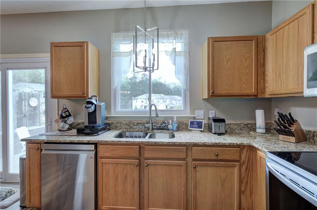 338 Oak Leaf Place, Acworth, Georgia image 15