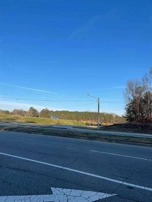 2202 Jesse Jewell Parkway NE