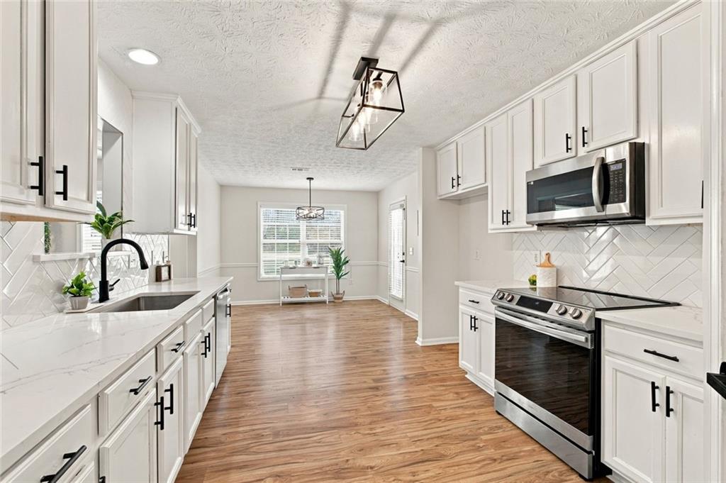 703 Country Grove Lane