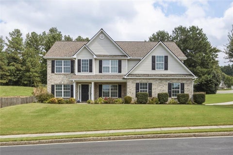 Homes For Sale - 703 Country Grove Lane<br/> Auburn, GA 30011