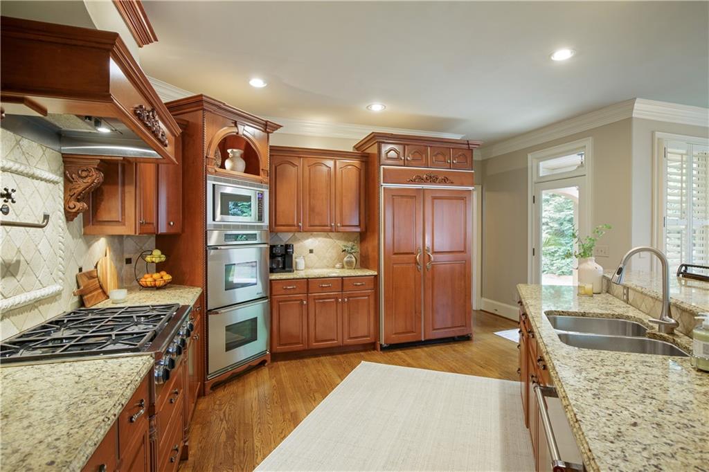 2049 Kinderton Manor Drive, Johns Creek, Georgia image 28