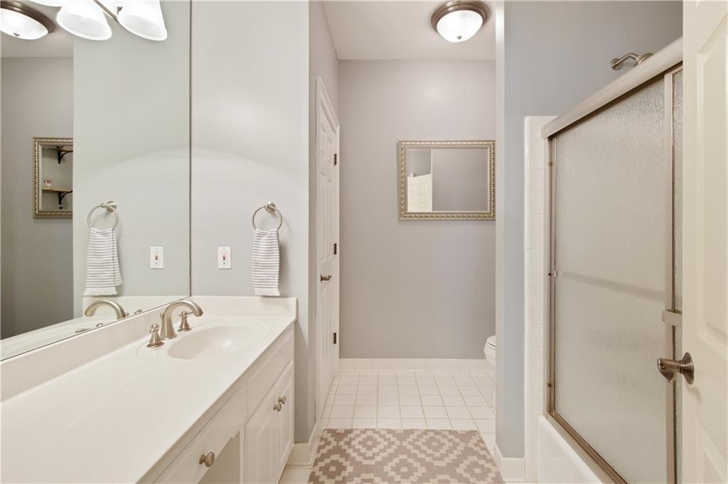 2049 Kinderton Manor Drive, Johns Creek, Georgia image 42
