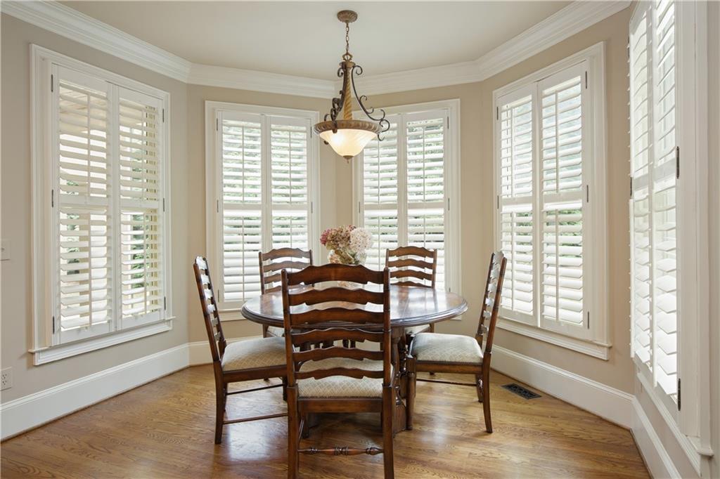 2049 Kinderton Manor Drive, Johns Creek, Georgia image 30