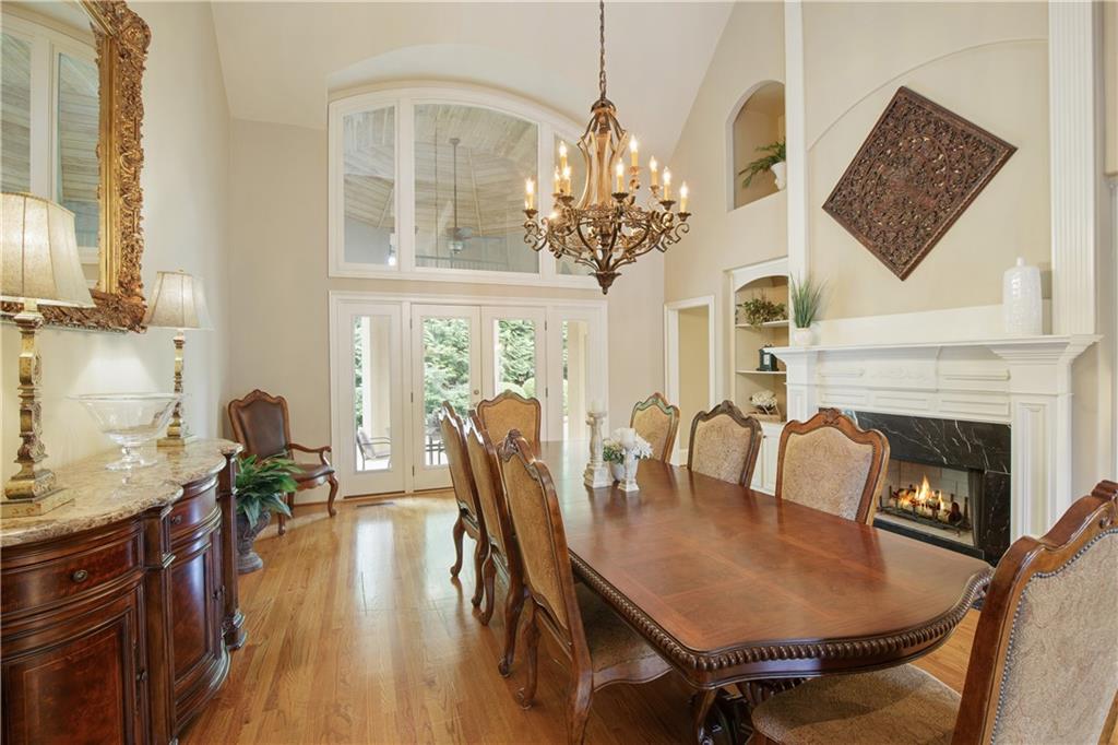 2049 Kinderton Manor Drive, Johns Creek, Georgia image 12