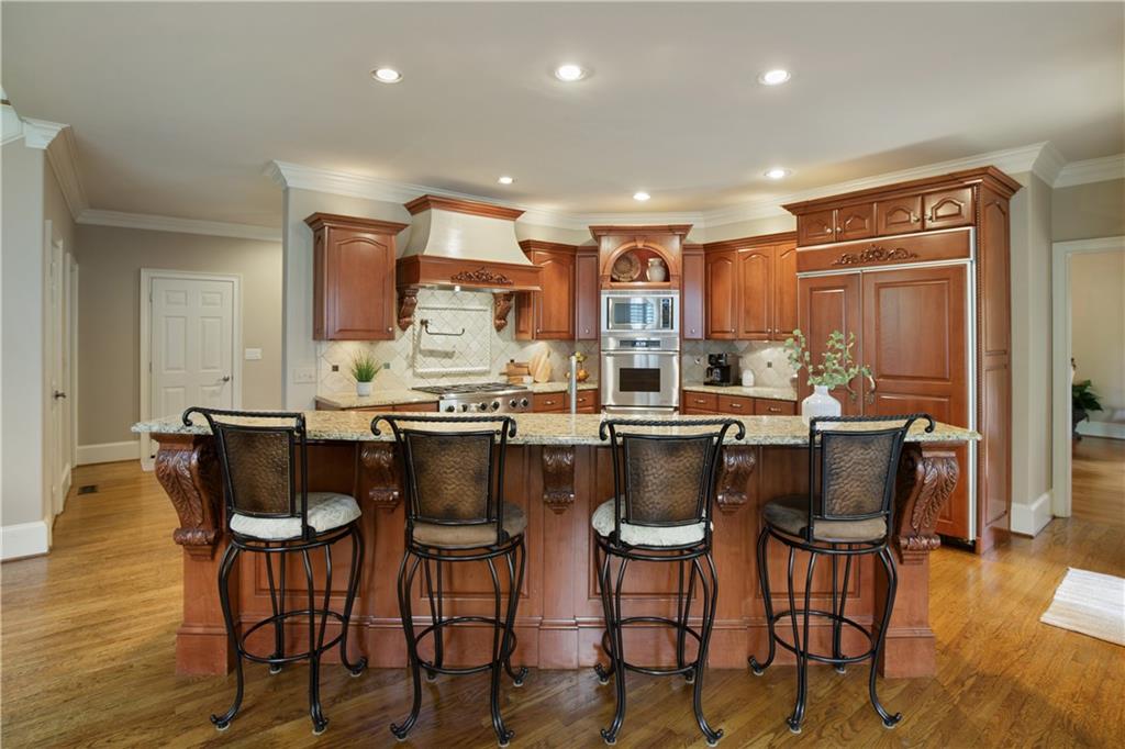 2049 Kinderton Manor Drive, Johns Creek, Georgia image 25