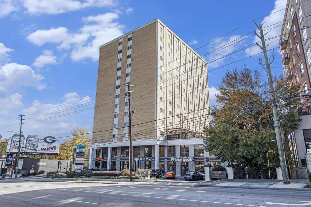 Peachtree Battle Condominium - Residential Lease