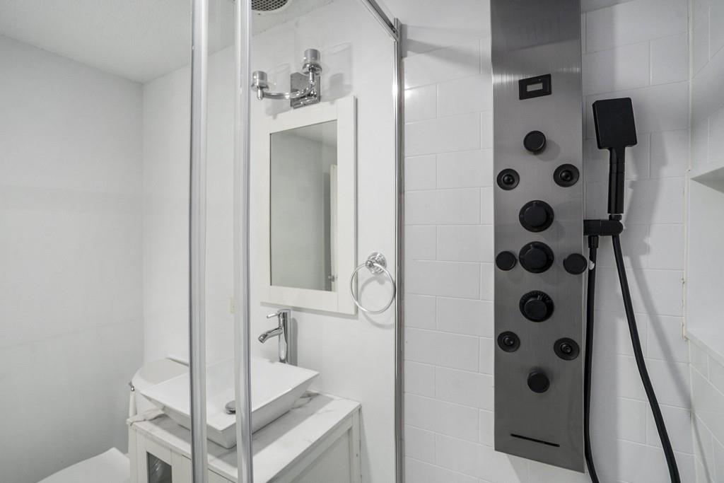 Peachtree Battle Condominium - Residential Lease