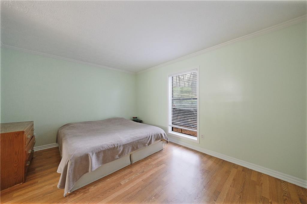 303 Summit North Drive NE